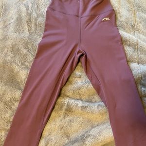 4”11 hips 34 1/2 waist 26